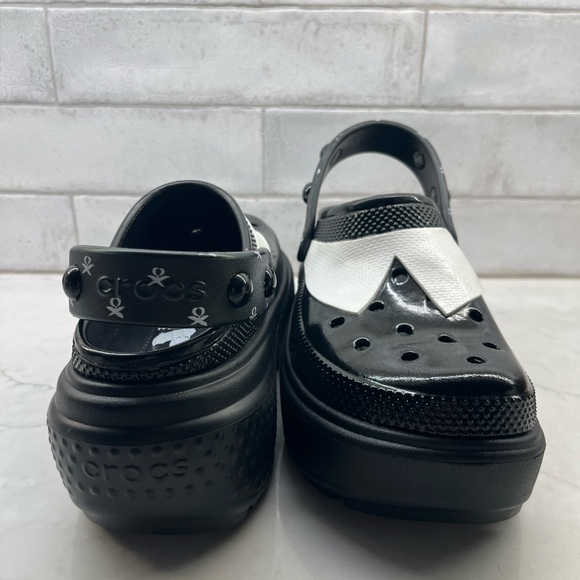 CROCS X WEDNESDAY platform clogs - Picture 3 of 7